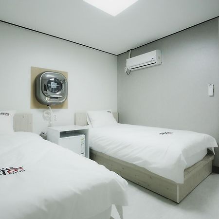 Stayan Guesthouse And Bnb Busan Ngoại thất bức ảnh